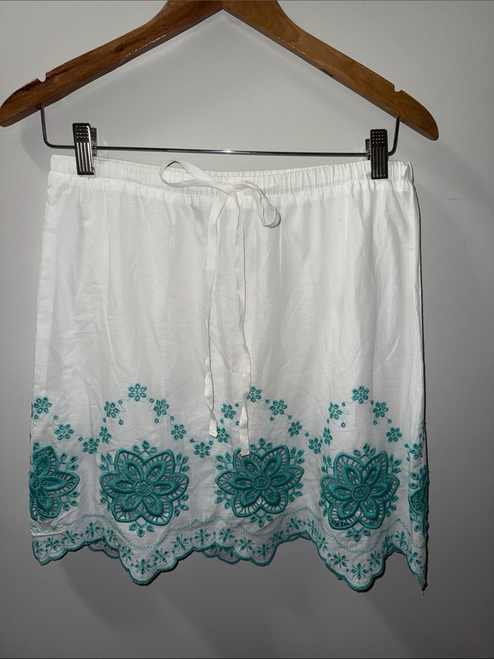 Sophie Max White Skirt with Teal Floral Embroidery